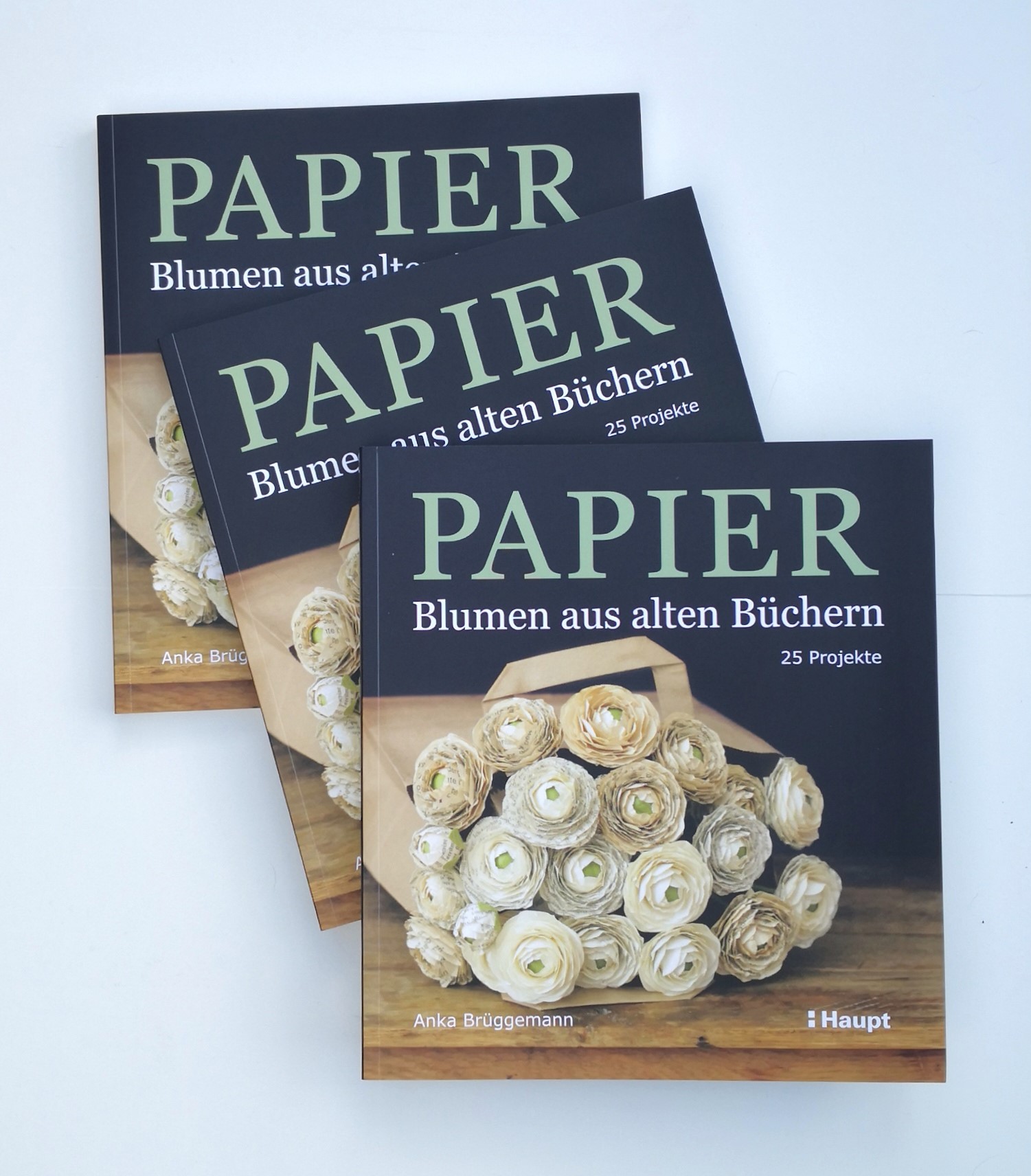 Papier-Blumen aus alten Büchern_Gewinnspiel